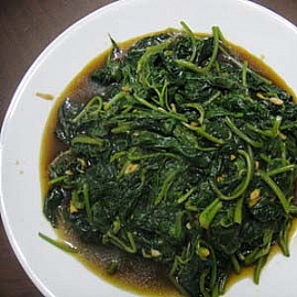 地瓜葉料理─阿基師教你怎麼炒地瓜葉才不會出黑水?